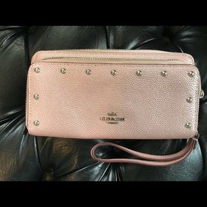 Coach Wallet Wristlet Pink